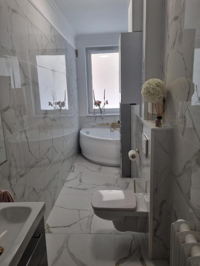 Apartment Wojciecha 9b 2 - Srodmiescie 70m2 *